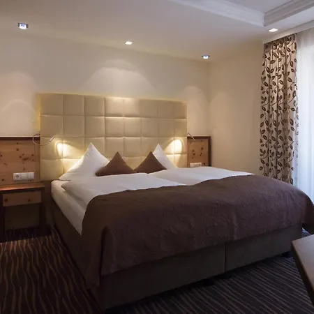 Hotel Superior Gourmethotel Yscla 4*
